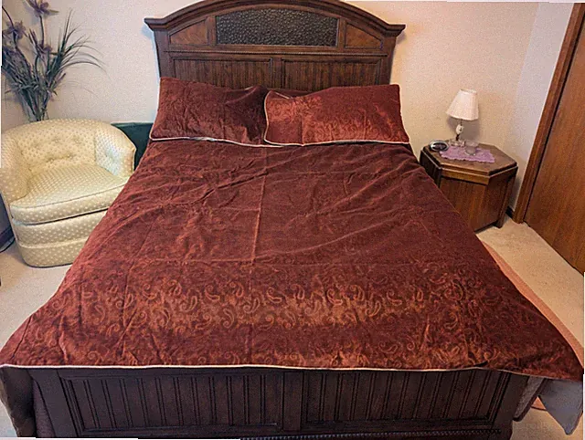 (KING) Burgundy Brocade PAISLEY Duvet & 2 Sham Set USA-MADE Vintage CHF Red Gold