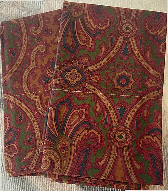 RALPH LAUREN ELIZABETH PAISLEY II PAIR OF KING PILLOWCASES ~ BURGUNDY