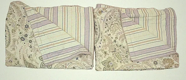 Ralph Lauren Set Of 2 Pillow Shams Lavender PAISLEY Design Zippered