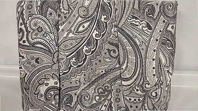 Ralph Lauren Suite YD PAIS Queen Bedskirt Navy White Paisley New